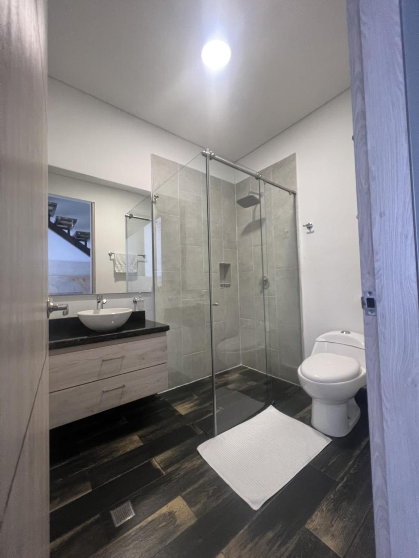 Edificio Lotus Loft Apartment กาลี ภายนอก รูปภาพ