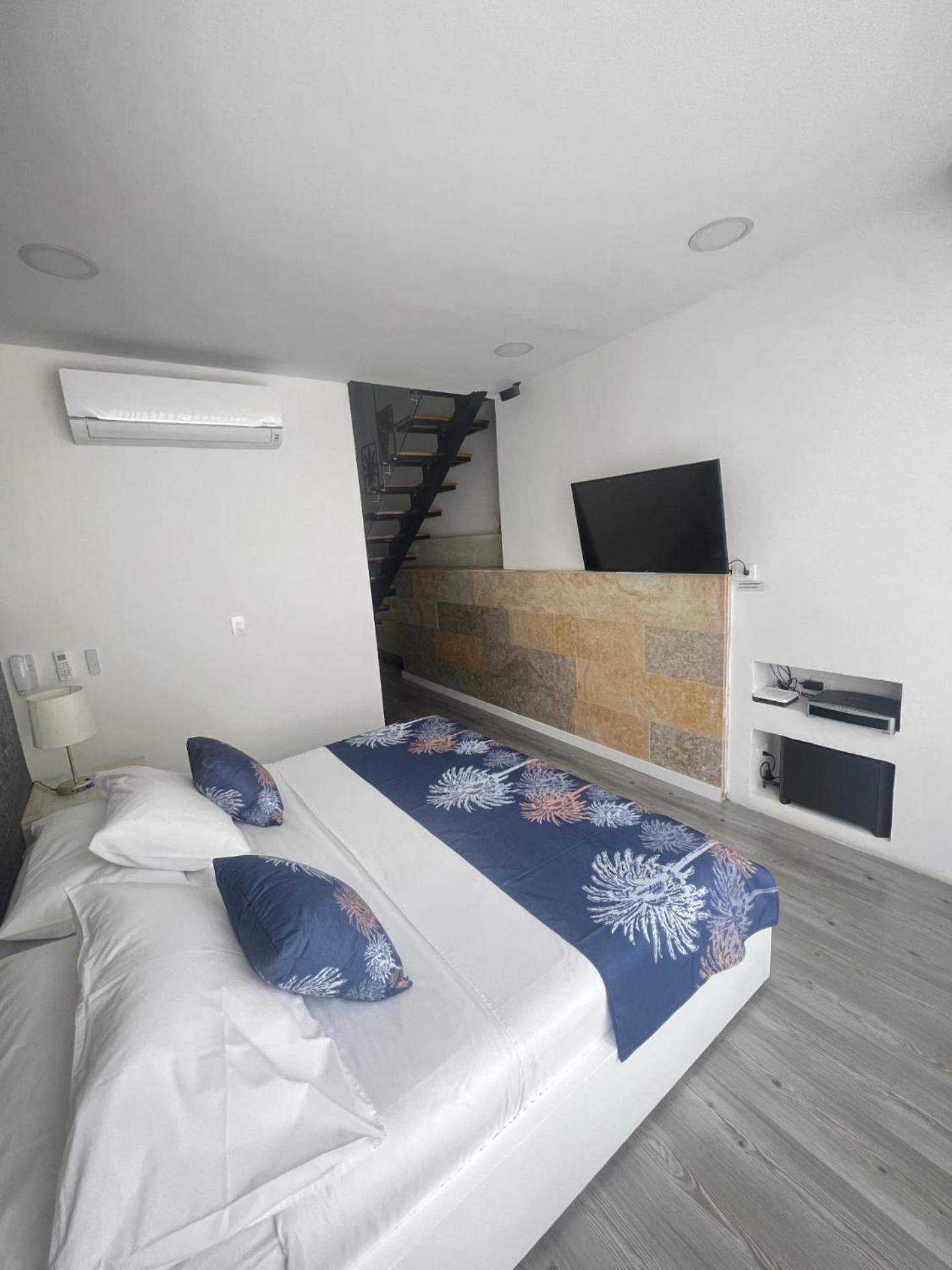 Edificio Lotus Loft Apartment กาลี ภายนอก รูปภาพ